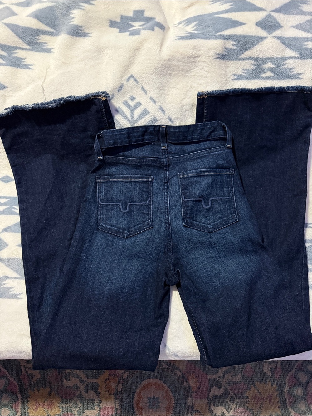 NWOT Kimes Olivia Dark Wash Jeans